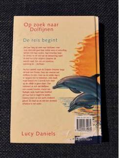 Jeugdboeken Op zoek naar dolfijnen : de reis begint  (10+) Lucy Daniels