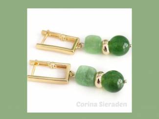 Vergulde oorstekers met natuursteen