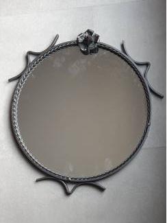 smeedijzeren spiegel