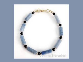 Armband van blauwe aventurijn en vergulde accenten