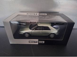 Auto's Mazda 323F 1989 Schaal 1:24