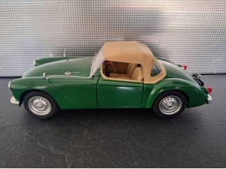 Auto's Sterk Afgeprijsd! MG A MK1 Twin Cam Closed soft top Schaal 1:18
