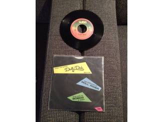 Grammofoon / Vinyl Dolly Dots 2 x single Leila Rollerskating