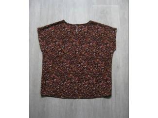 T-Shirts & Tops Soyaconcept dames shirt - maat M