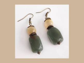 Oorhangers met natuursteen