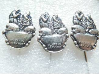 Speldjes, Pins en Buttons 3  speldjes samen voor 1 euro