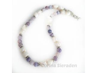 Kettingen Ketting van natuursteen