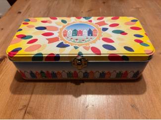 Blikken Lipton postcodeloterij blik rechthoekig reli&euml;f deksel met sluiti