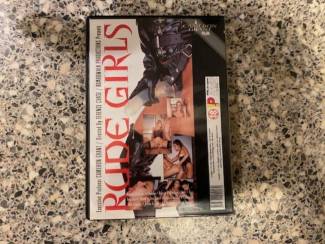 Sex en porno Films Rude Girls