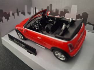 Auto's Mini Cooper Cabriolet 2005 Schaal 1:43