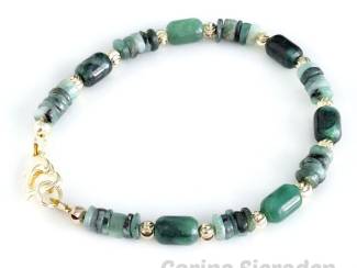 Armbanden Armband van smaragd en vergulde accenten