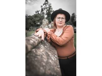 Daten en Relaties Zoek jij een charmante en zachtaardige dame?