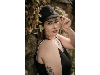 Daten en Relaties Zoek jij een charmante en zachtaardige dame?