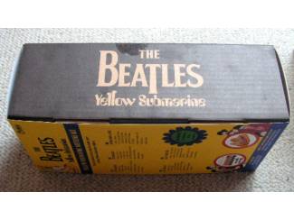 Muziek, Artiesten en Beroemdheden 2 breipakketten The Beatles Yellow Submarine NIEUW