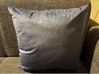 Woonaccessoires | (sier-)kussens & hoezen Blauw corduroy kussen nieuw 45 x 45 cm