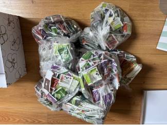 Theezakjes Theezakjes div merken leeg knutselen verzamelen VEEL