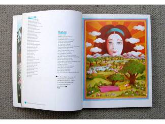 Muzikanten, Artiesten en Dj's The Beatles Illustrated Lyrics Alan Aldridge boek 2004 ZGAN