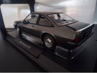 Auto's Opel Manta B GT/E 1982 Schaal 1:18