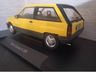 Auto's Opel Corsa A SR 1983 Schaal 1:18