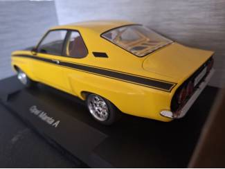Auto's Opel Manta A 1974 Schaal 1:18
