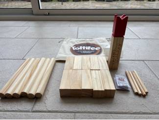 Speelgoed | Buitenspeelgoed Toffifee Kubb Go spel nieuw houten speelgoed buiten werpspel