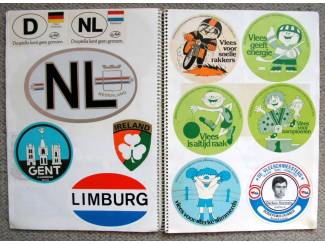 Stickers Boek met ongeveer 350 verschillende stickers mooie staat