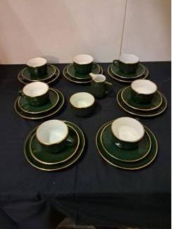 Verzamelen mooi gaaf gebak servies van nescafe