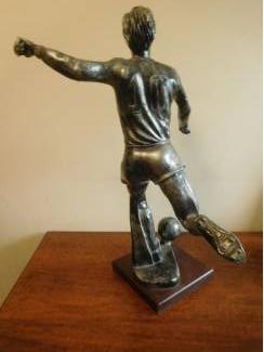 Balsporten mooi groot beeld van een voetballer