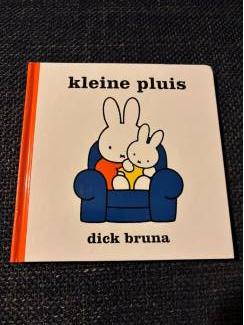 Kinderboeken Dick Bruna : kleine pluis ( Nijntje ).