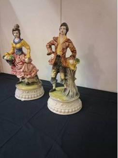 Keramiek en Aardewerk 2 zeer mooie gave oude  beelden   capi  demonte