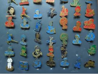 Speldjes, Pins en Buttons veel speldjes mag per stuk