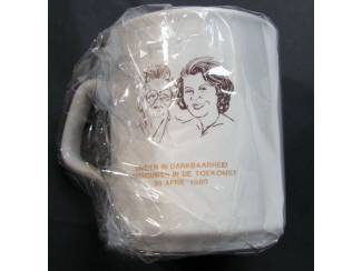 Koninklijk Huis en Royalty Koninklijk huis oudere serie 3 Glazen en 1 beker ZGAN