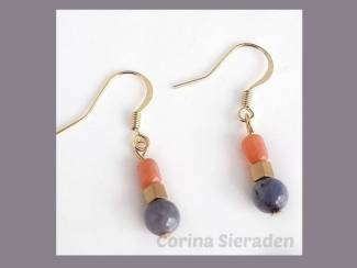 Vergulde oorhangers met natuursteen