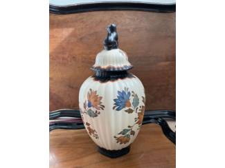 Keramiek en Aardewerk Vintage keramieken dekselpot van Flora Gouda Holland