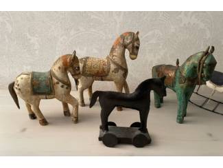 Dierenverzamelingen 8 verschillende Paarden