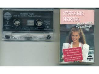 Cassettebandjes Stefanie Hertel &ndash; La&szlig;t Die Wei&szlig;en Tauben Fliegen 14 nrs ZGAN