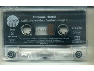 Cassettebandjes Stefanie Hertel &ndash; La&szlig;t Die Wei&szlig;en Tauben Fliegen 14 nrs ZGAN