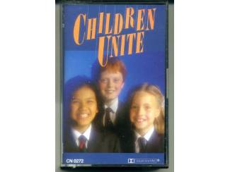 Cassettebandjes Children Unite 14 nrs cassette 1982 ZGAN