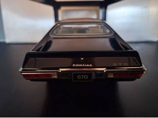 Auto's Pontiac Le Mans 1972 Schaal 1:18