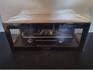 Auto's Pontiac Le Mans 1972 Schaal 1:18