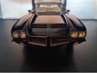 Auto's Pontiac Le Mans 1972 Schaal 1:18
