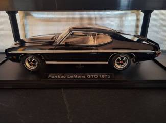 Auto's Pontiac Le Mans 1972 Schaal 1:18