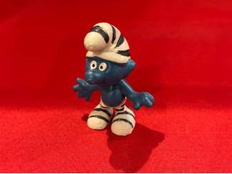 Gevangenis smurf boef smurf. Hoogte 4,5 cm. Schleich Peyo 1965