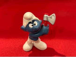 Potige smurf met hakbijl. Hoogte 5 cm. Schleich Peyo 1978 . Cijfe