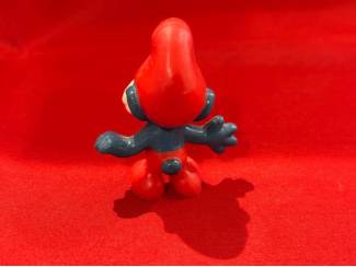 Poppetjes en Figuurtjes Grote smurf . Hoogte 5 cm. Cijfer 4 Schleich Peyo
