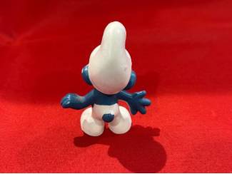 Poppetjes en Figuurtjes Standaard smurf staand,  hoogte 5 cm Schleich 1965 Peyo
