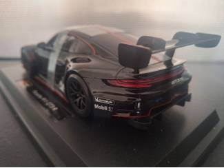 Auto's Porsche 911 GT3 R 2023 Schaal 1:24