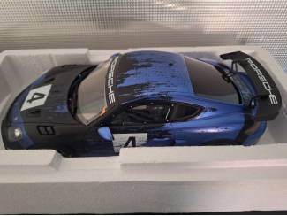 Auto's Porsche Cayman 718 GT4 RS Clubsport Schaal 1:18