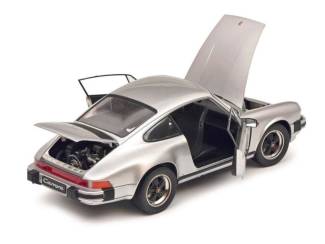 Auto's Porsche 911 Carrerra 3.2 Schaal 1:12