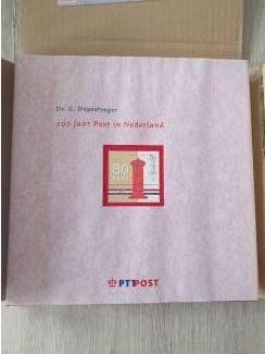 Geschiedenis en Politiek boek 200 jaar PTTpost